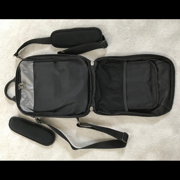 Convertible Laptop Laptop or Crossbody - Picture 6 of 8